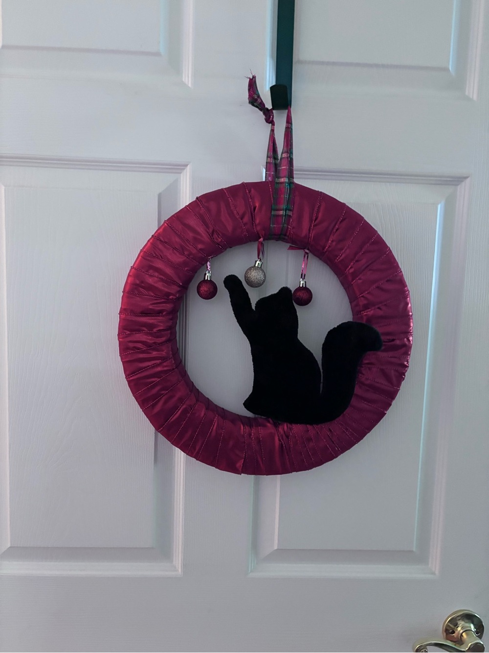 Playful Cat Holiday Wreath